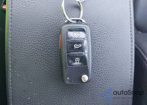 2017 Volkswagen Jetta 1.4T Se из США, поврежденный, VIN 3VWDB7AJ6HM376719